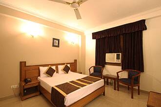 Crystal Guest House, Gurgaon 3